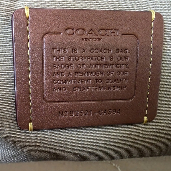 NWT Coach Court Backpack In Signature Canvas Strawberry Print - Picture 13 of 16